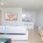 SANDY BEACH SALA 04